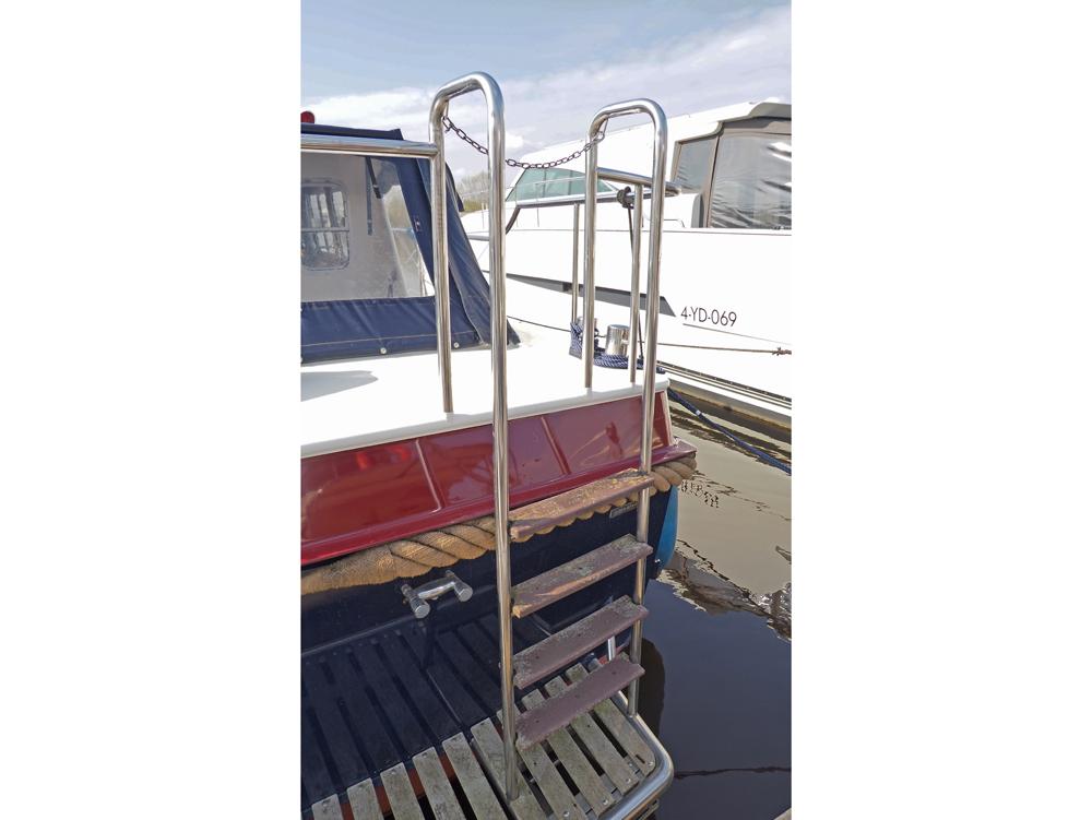  Deck equipment